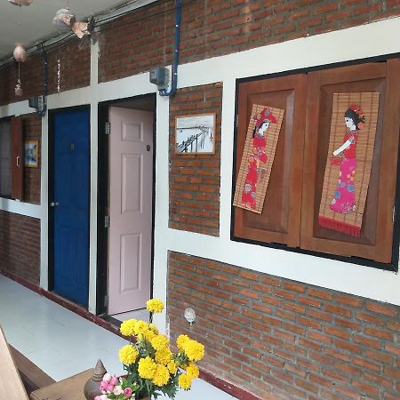 Hotel Tanyahouse Chiang Rai Exterior foto