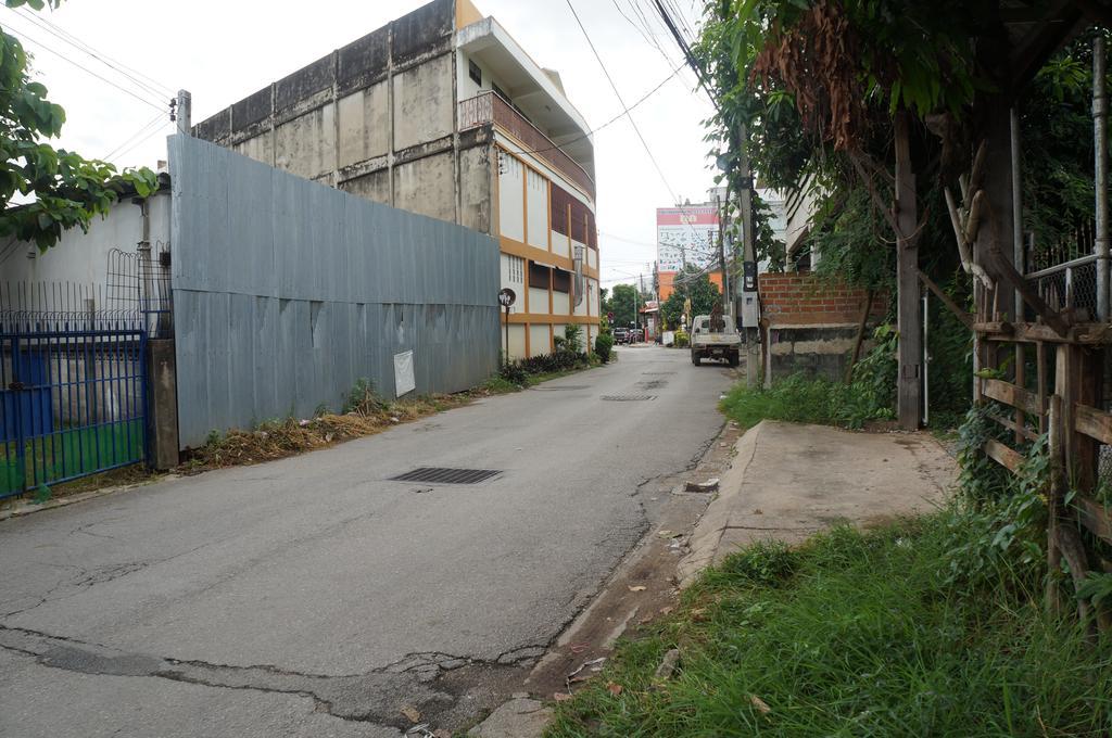 Hotel Tanyahouse Chiang Rai Exterior foto