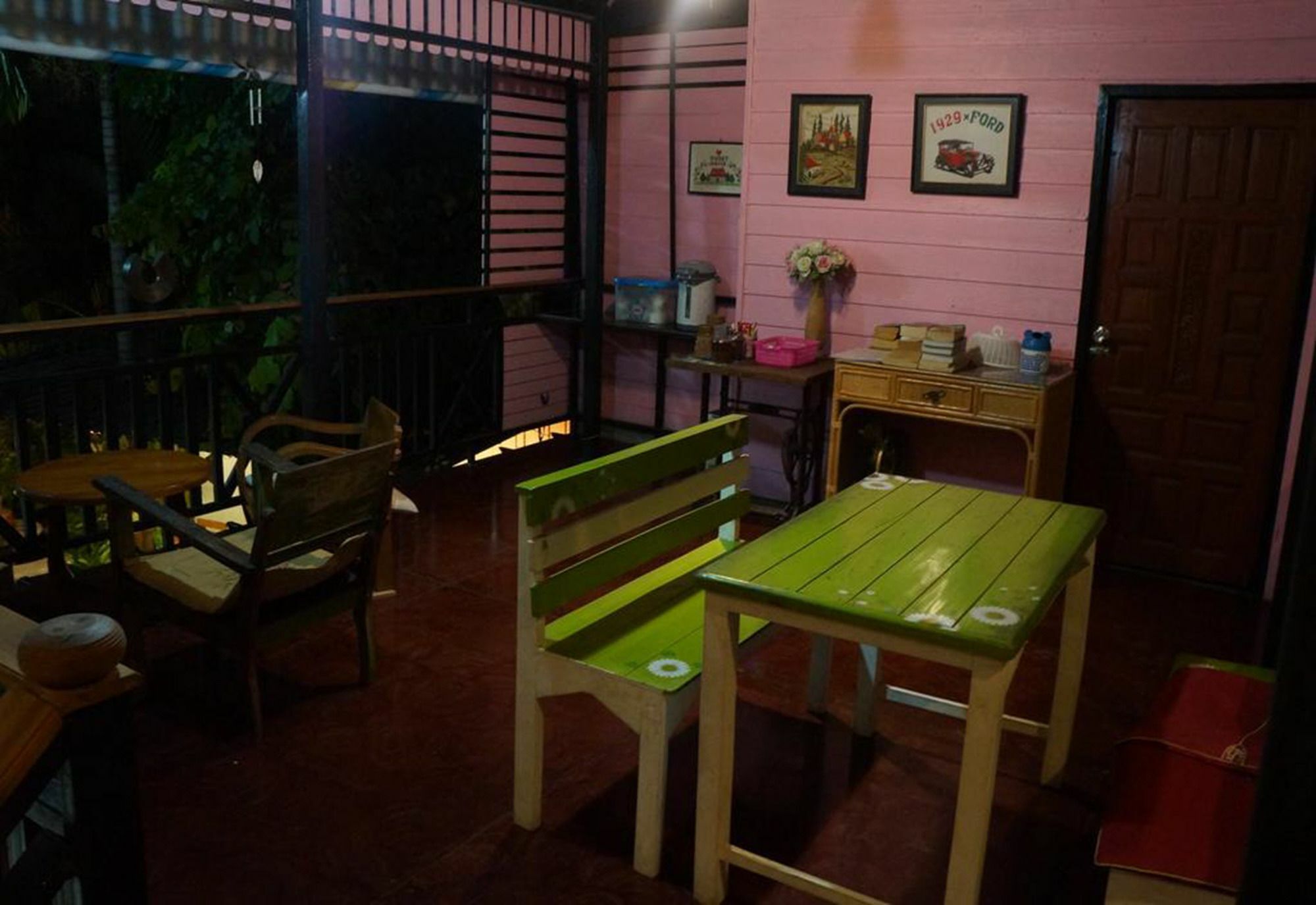 Hotel Tanyahouse Chiang Rai Exterior foto