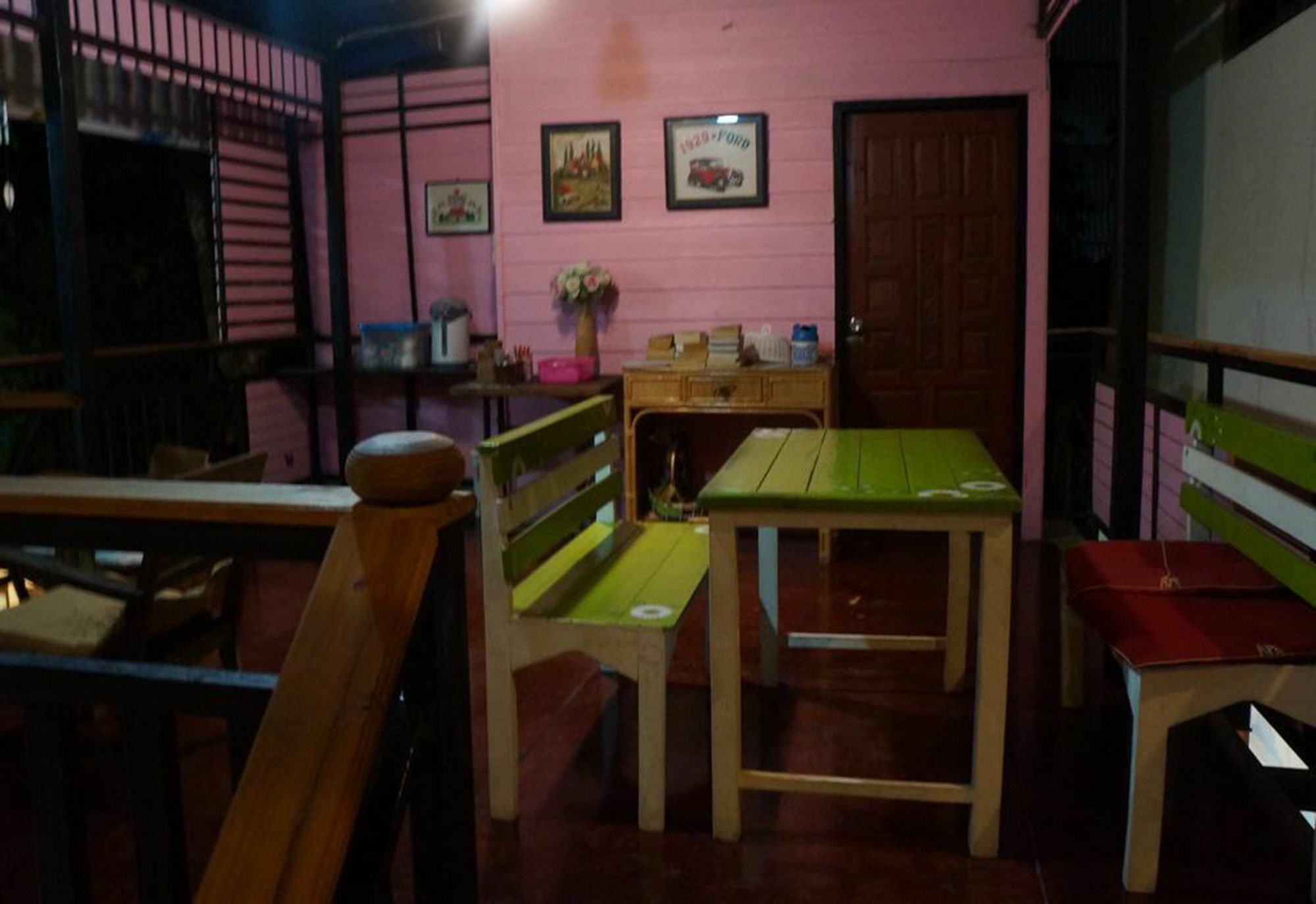 Hotel Tanyahouse Chiang Rai Exterior foto